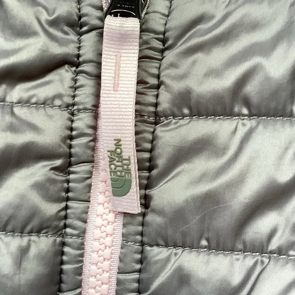 Hang Ten Men's White Board Shorts
NWT - Picture 14 of 14